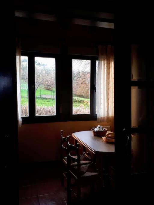 La casa azul: Un lugar mágico y acogedor en finca Juncedo Exterior foto